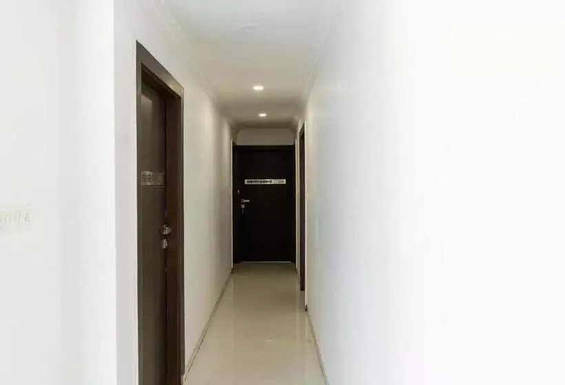 هتل Super Collection O Maninagar Formerly Park Land
