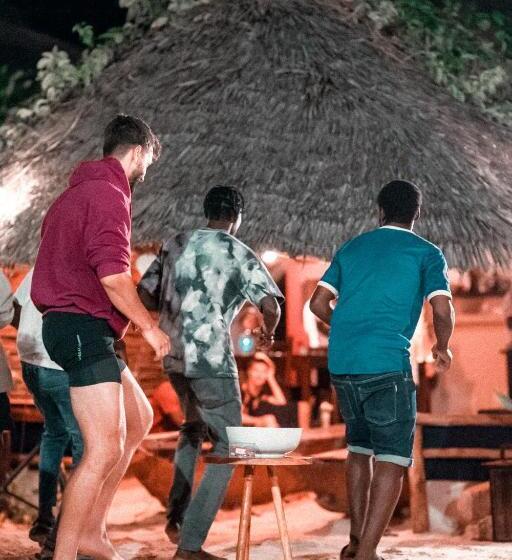 هتل Pili Pili Oasis