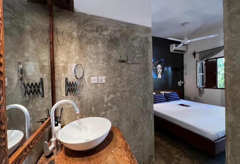 هتل Pili Pili Oasis