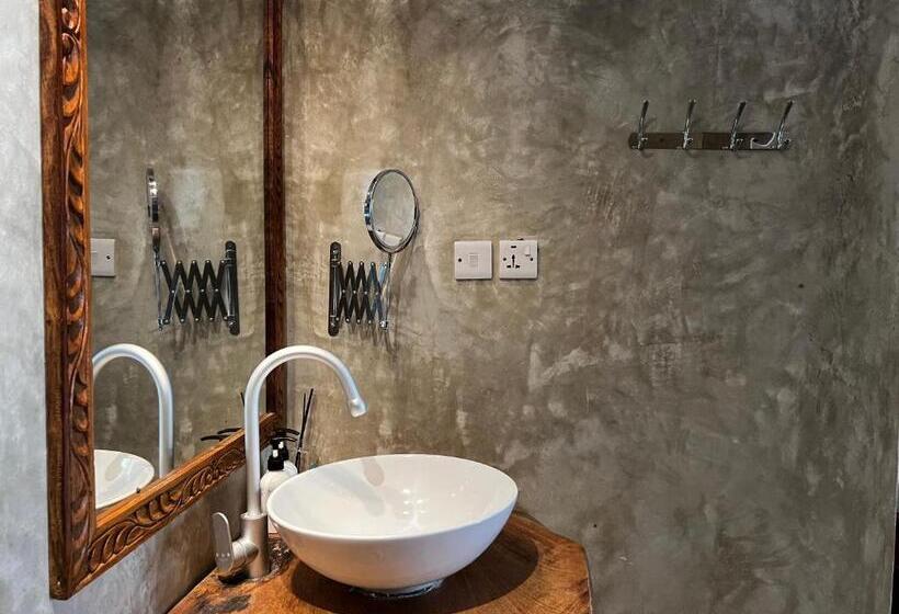 هتل Pili Pili Oasis