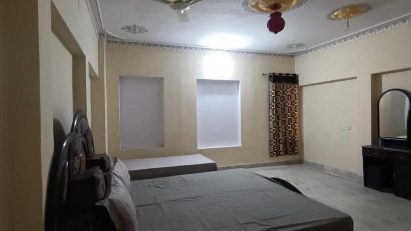 Отель View Lake Village