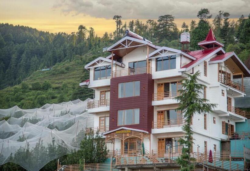 Отель Wood Crista Kufri Near An Apple Orchard
