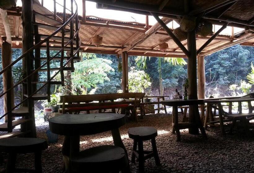 펜션 Back To Nature Ecotourism