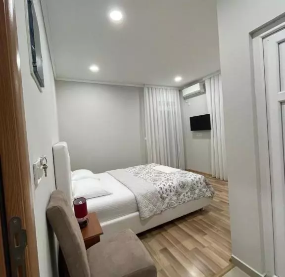 پانسیون L&i Villa