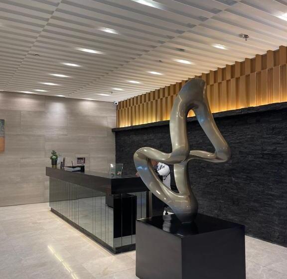 Pensione Luxern Suite At S Residences