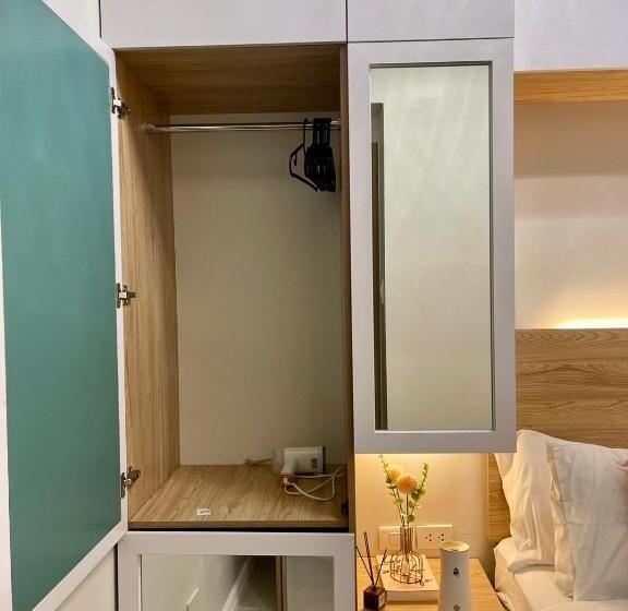 Pensione Luxern Suite At S Residences