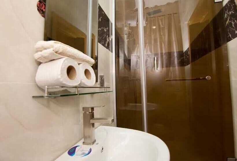 پانسیون Oasis Villa Lekki