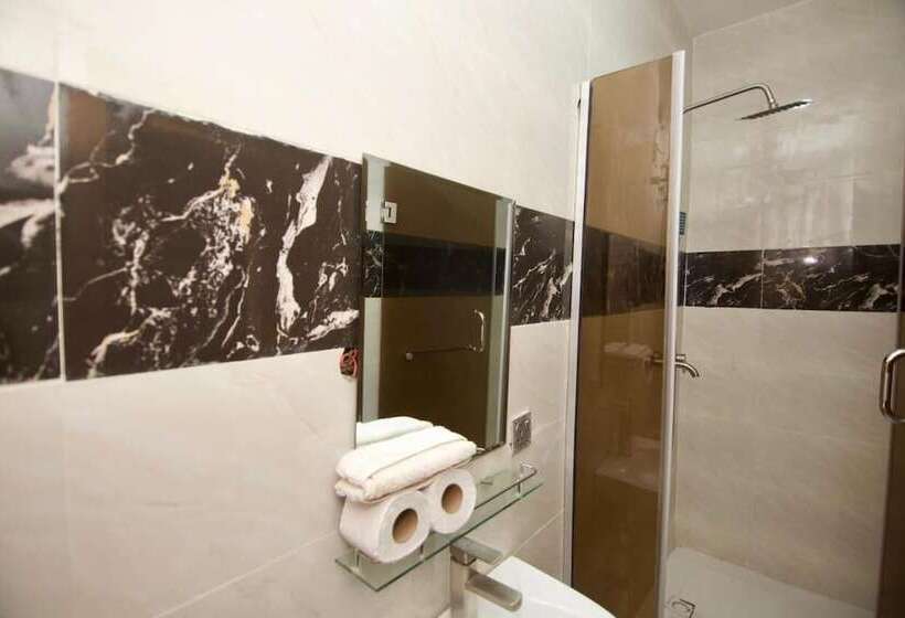 پانسیون Oasis Villa Lekki