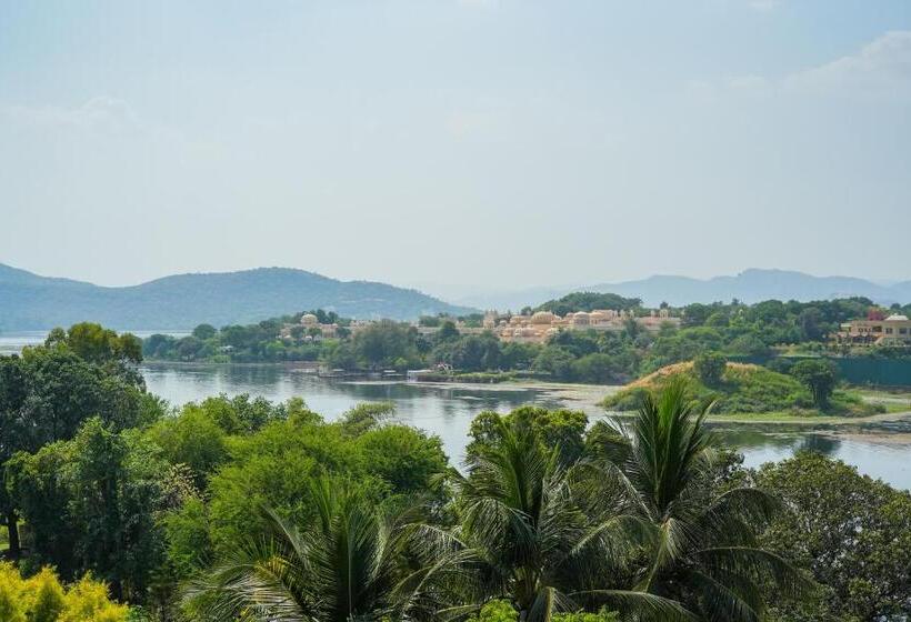 Aaj Haveli   Lake Facing Boutique Hotel By Levelup Hotels