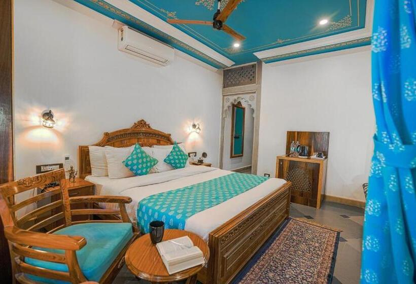 Aaj Haveli   Lake Facing Boutique Hotel By Levelup Hotels