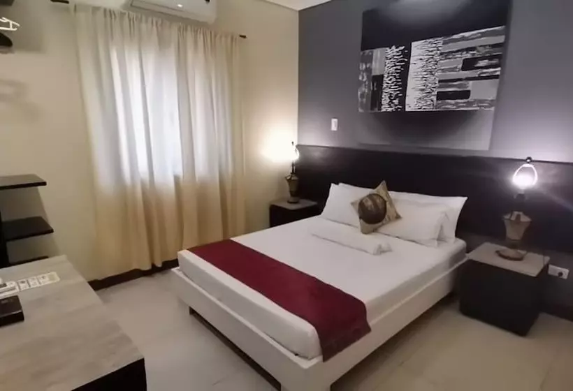 تختخواب و صبحانه Coron Town Traveller S Dormitory