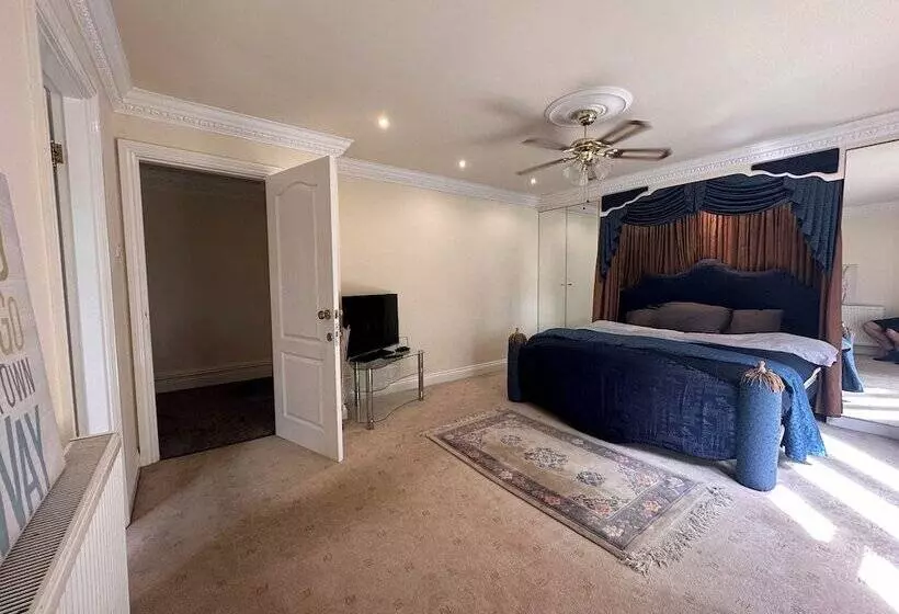 Aamiaismajoitus (B&B) Reemdale