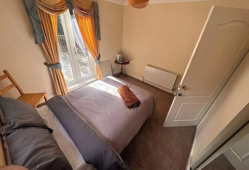 Aamiaismajoitus (B&B) Reemdale