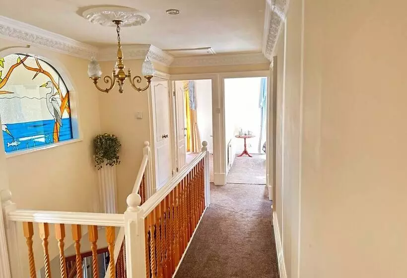 Aamiaismajoitus (B&B) Reemdale