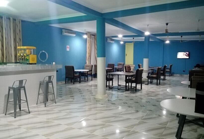 ホテル Anan Thara