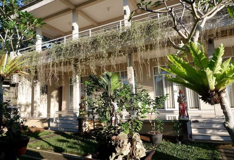 Gunza Bed And Breakfast