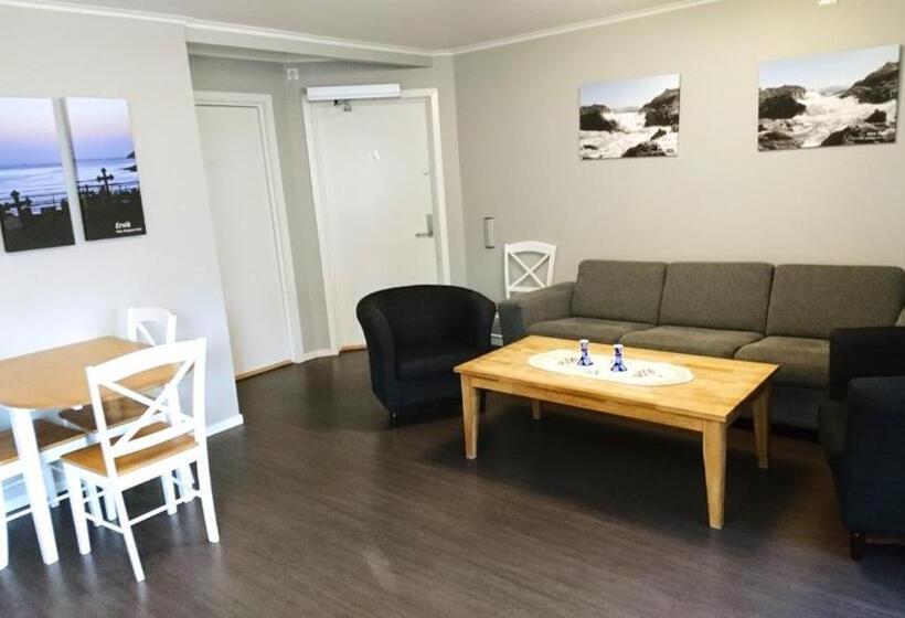 פונדק Fjordly Ungdomssenter