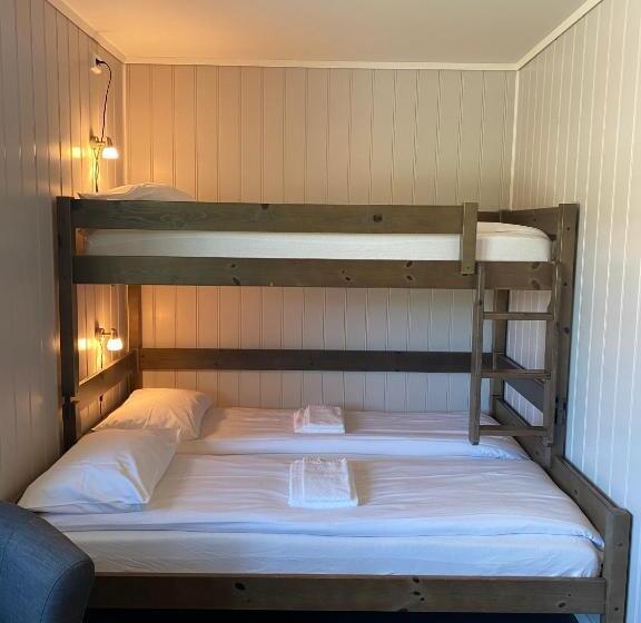 פונדק Fjordly Ungdomssenter