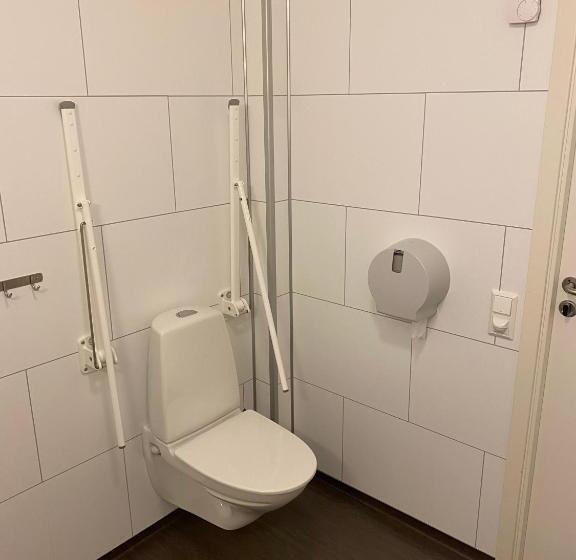 פונדק Fjordly Ungdomssenter