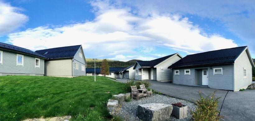 פונדק Fjordly Ungdomssenter