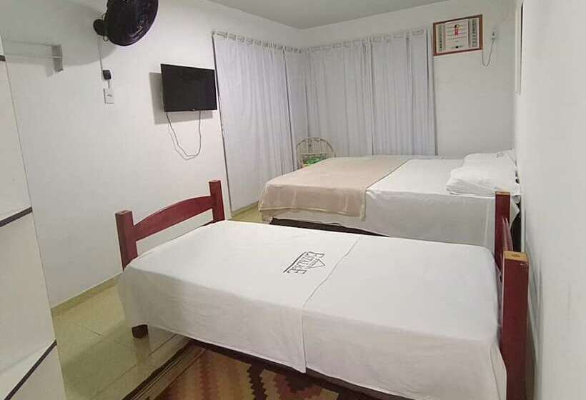 Hostal Pousada Bellmar