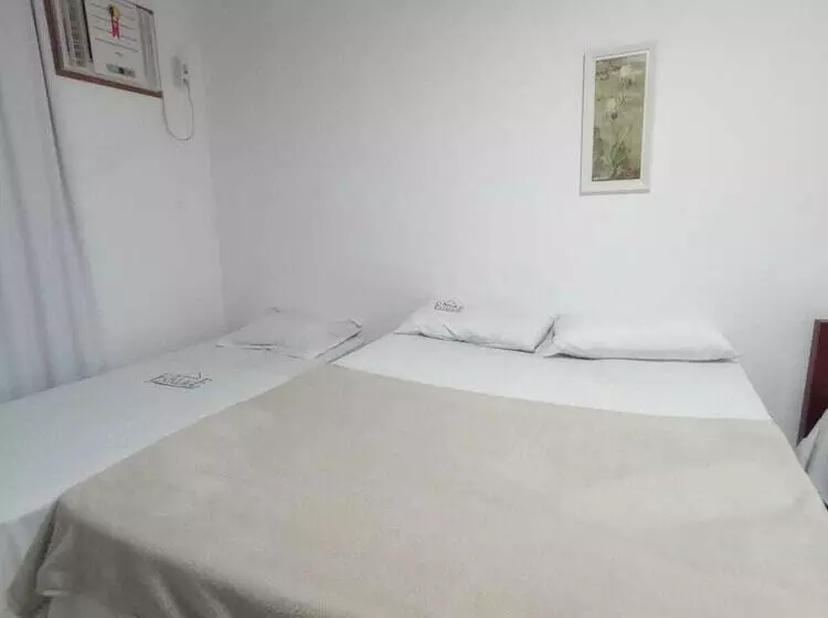 簡易ホテル Pousada Bellmar