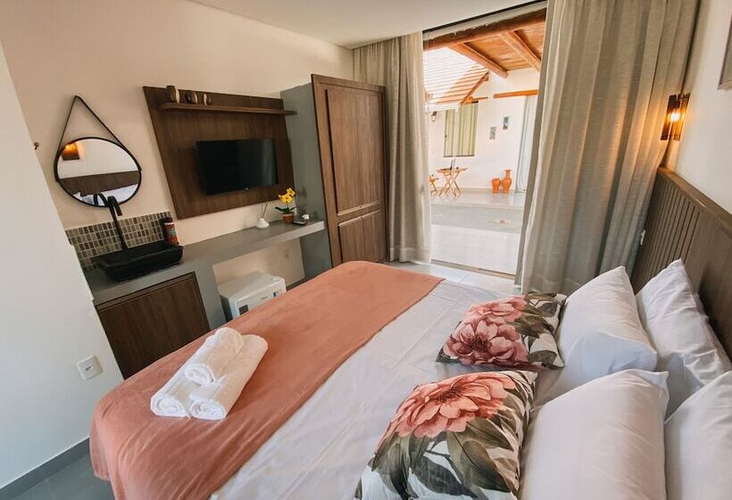 فندق فئة نجمة واحدة Raroguis Pousada E Café