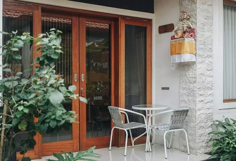 ホテル 3 Beagles Ubud