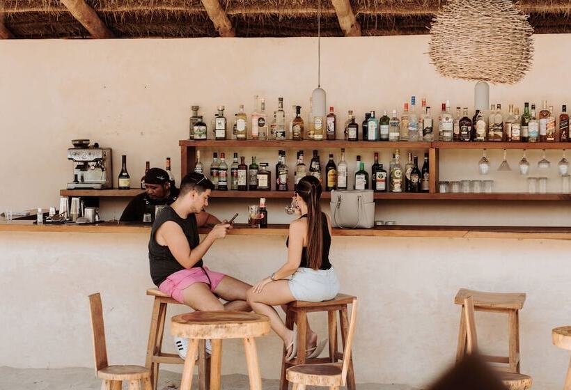 בית מלון כפרי Casa Ku Adults Only