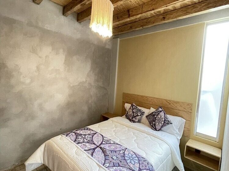 Отель De La Capilla