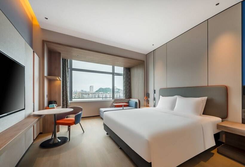 Отель Holiday Inn Express Jiangmen East Station, An Ihg