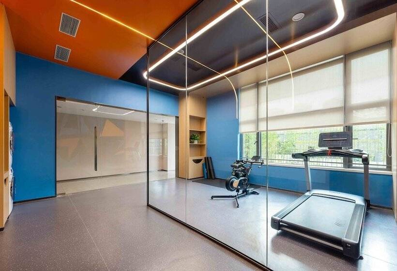 Отель Holiday Inn Express Jiangmen East Station, An Ihg