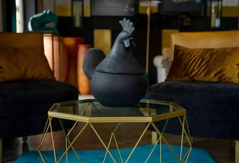 ホテル Internacional