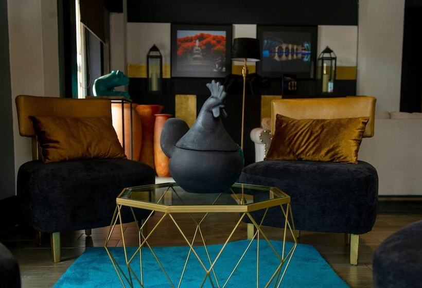 ホテル Internacional