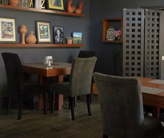 ホテル Internacional