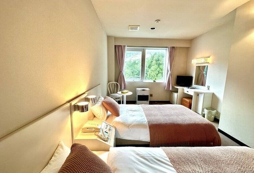 בית מלון כפרי Justice