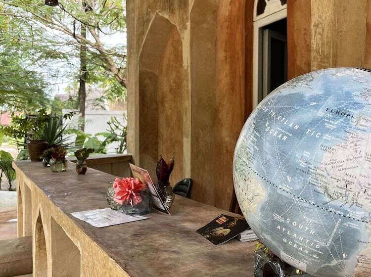 בית מלון כפרי Karanga Bungalows