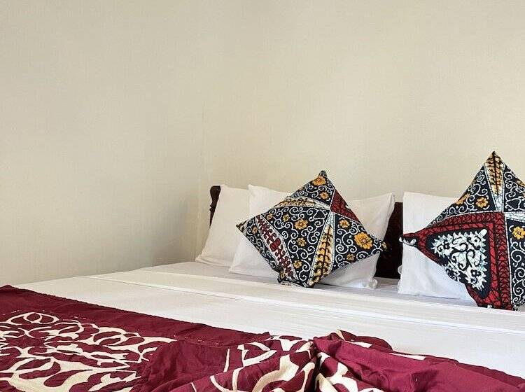 בית מלון כפרי Karanga Bungalows