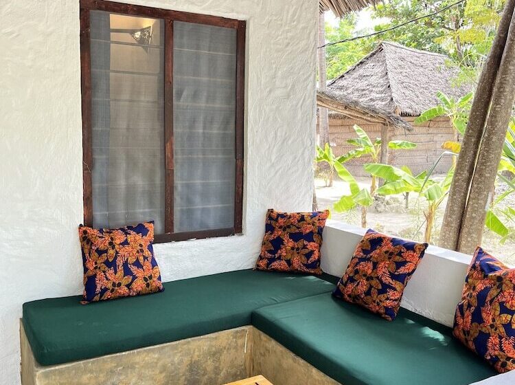 בית מלון כפרי Karanga Bungalows