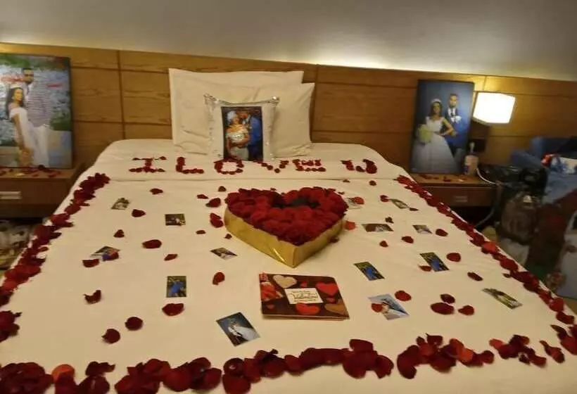 هتل Mazeki Addis Boutique