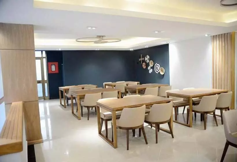 هتل Mazeki Addis Boutique