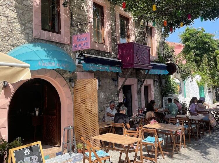 ホテル Nadide Duru Alacati