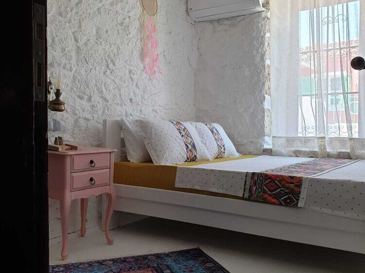 ホテル Nadide Duru Alacati