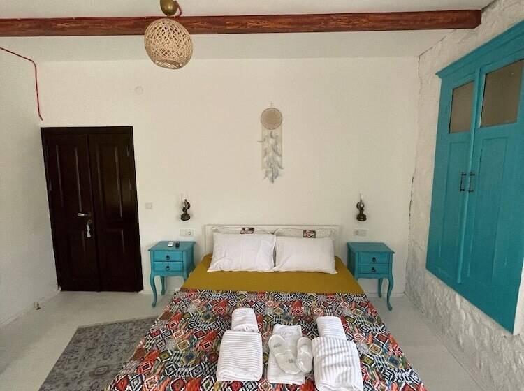 ホテル Nadide Duru Alacati