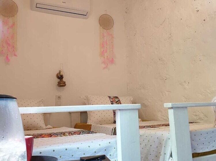 ホテル Nadide Duru Alacati