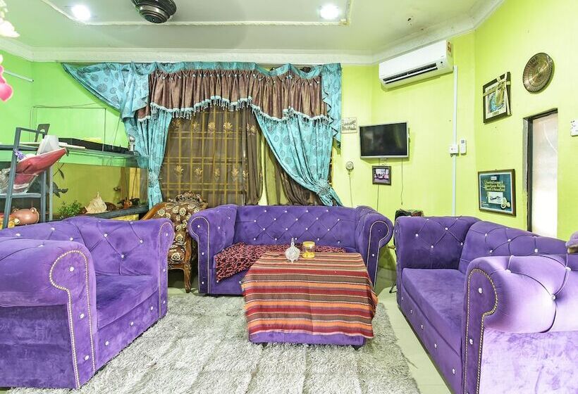 בית מלון כפרי Paddington Lodge By Oyo