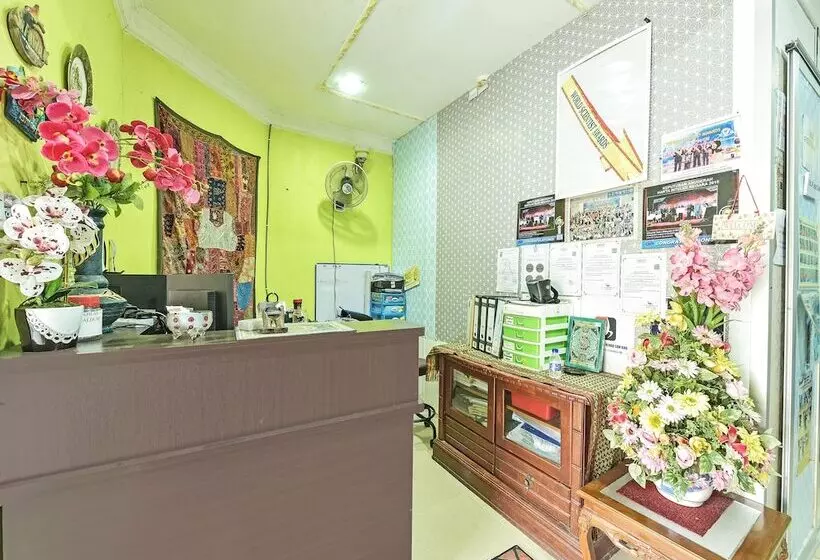 Hotelli Paddington Lodge By Oyo