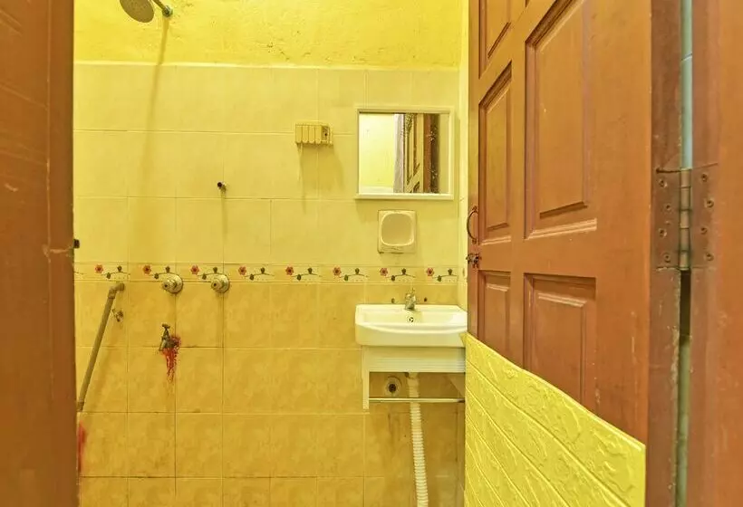 Hotelli Paddington Lodge By Oyo