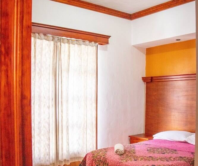 فندق Plaza Landa