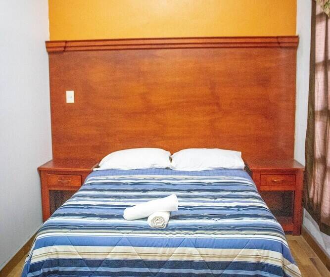 فندق Plaza Landa